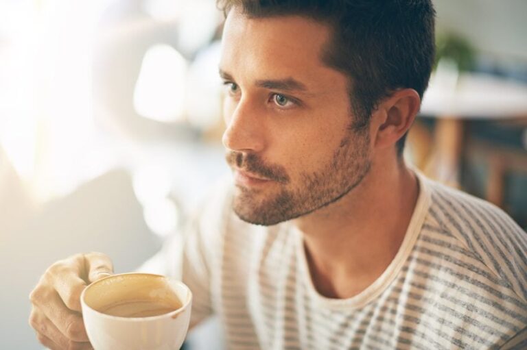 What Makes A Man Mysterious? 13 Qualities & Why He’s So Attractive